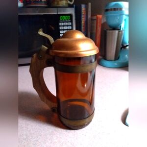 Vintage old flip top growler mug